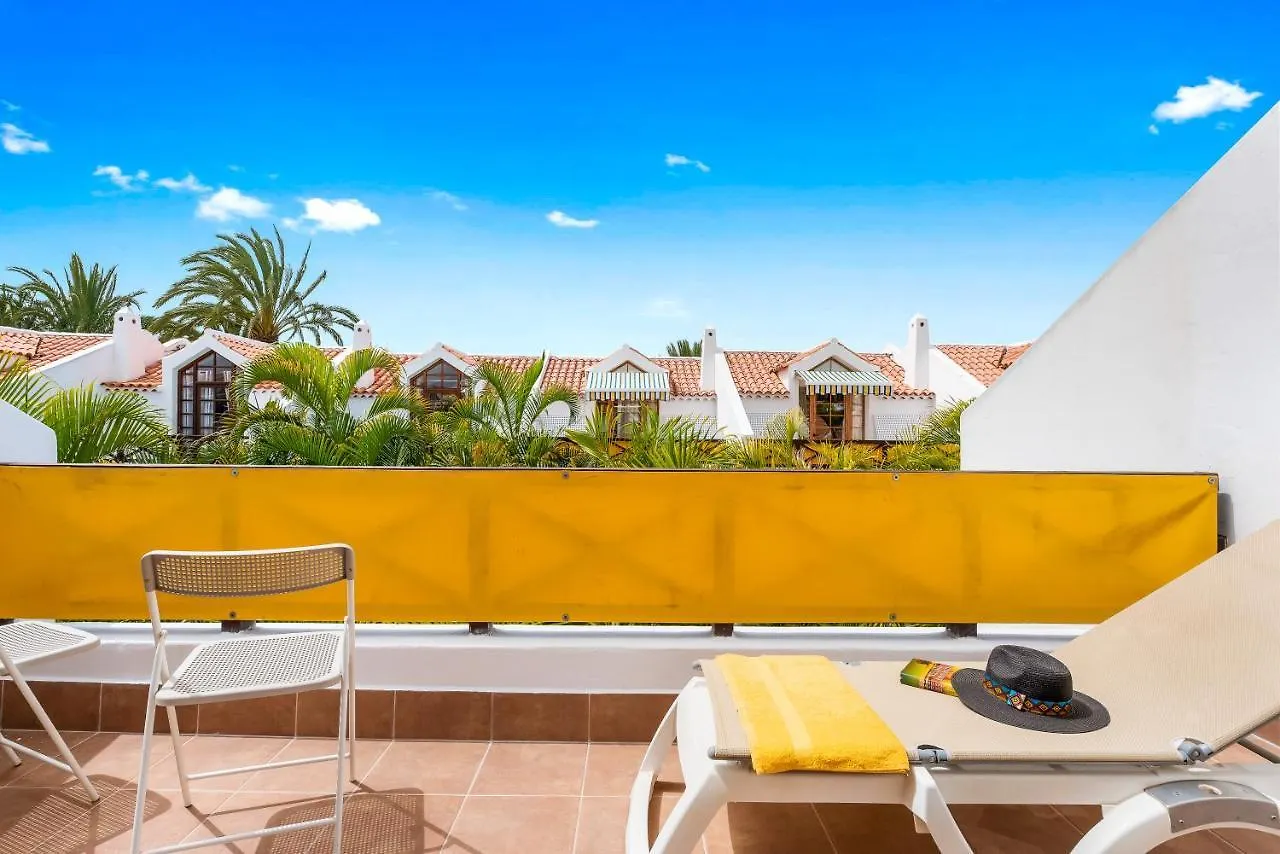 Villa Fantastic Townhouse In The Centre Of Las Americas Playa de las Americas